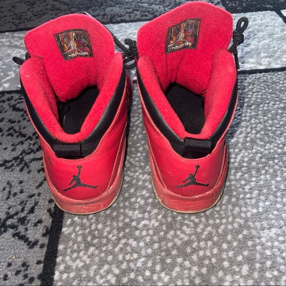 Jordan 10 Retro Bulls Over Broadway Sneakers SIZE 7Y - Picture 2 of 5